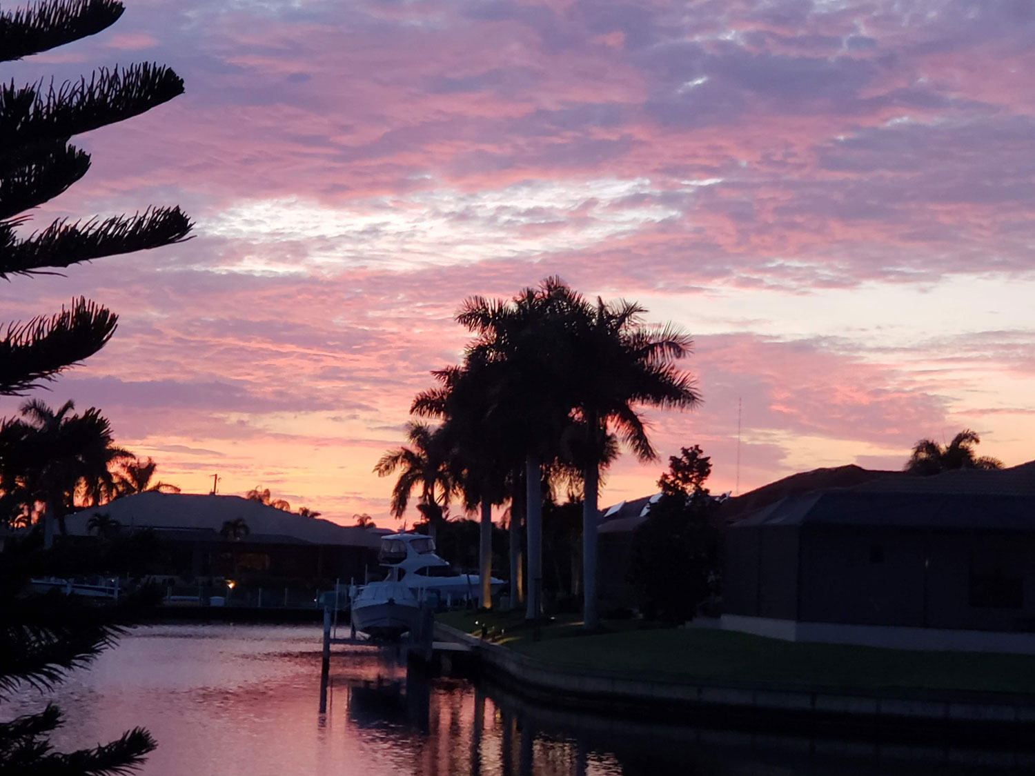 Sunset image on the water